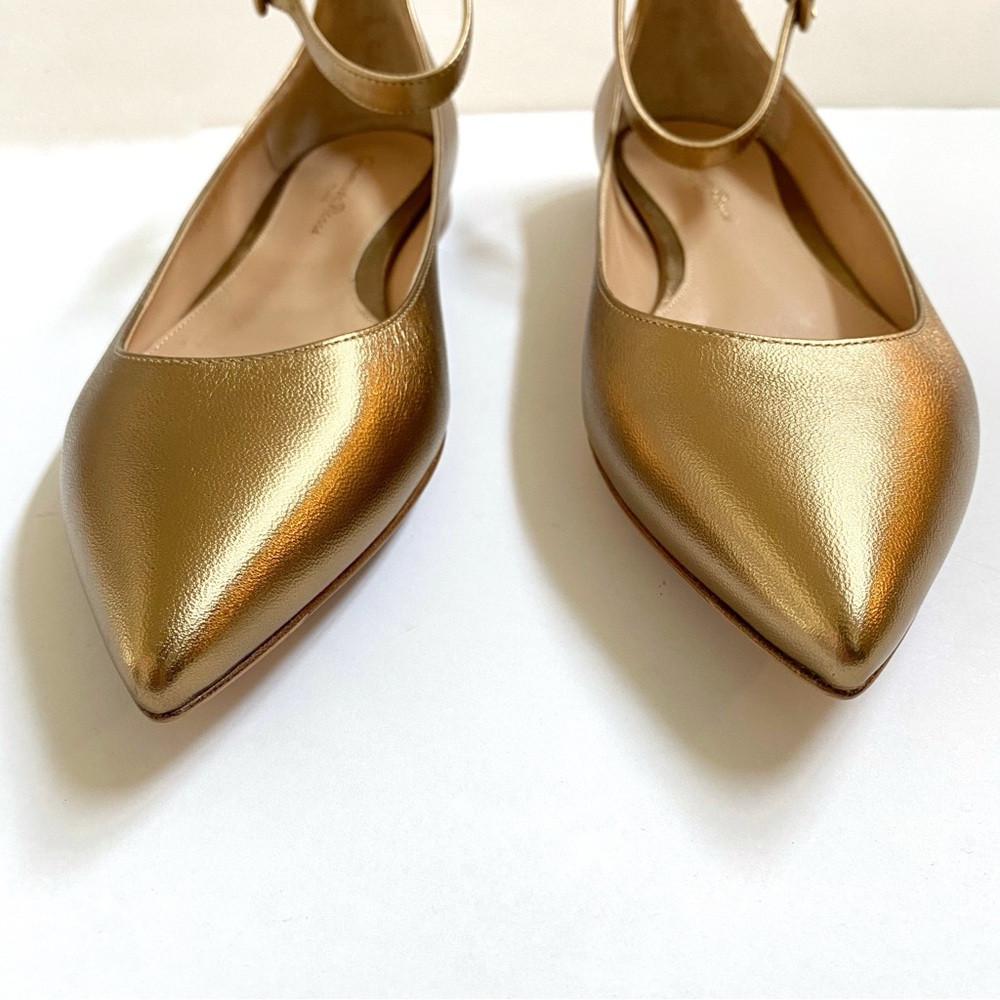 Gianvito Rossi Metallic Gold leather ankle strap pointed toe ballet flats - Picture 3 of 10